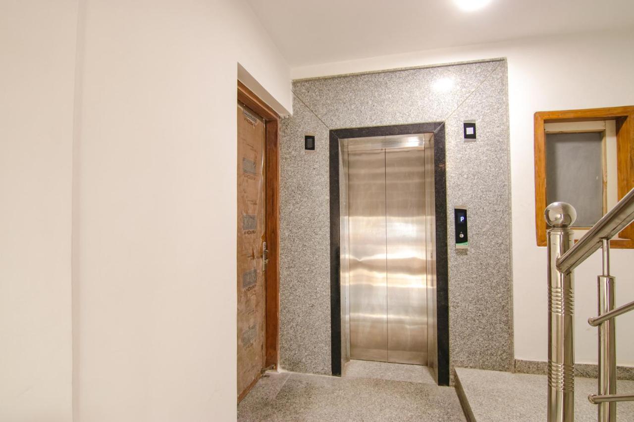 Fabhotel La Serene Bnb- Ashok Vihar Nowe Delhi Zewnętrze zdjęcie